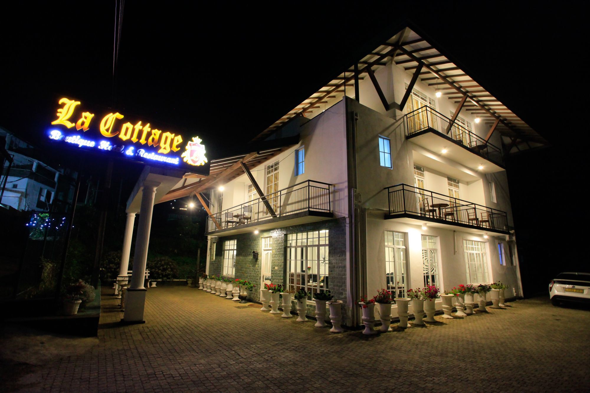 La Cottage Boutique Hotel & Restaurant ヌワラ・エリヤ エクステリア 写真